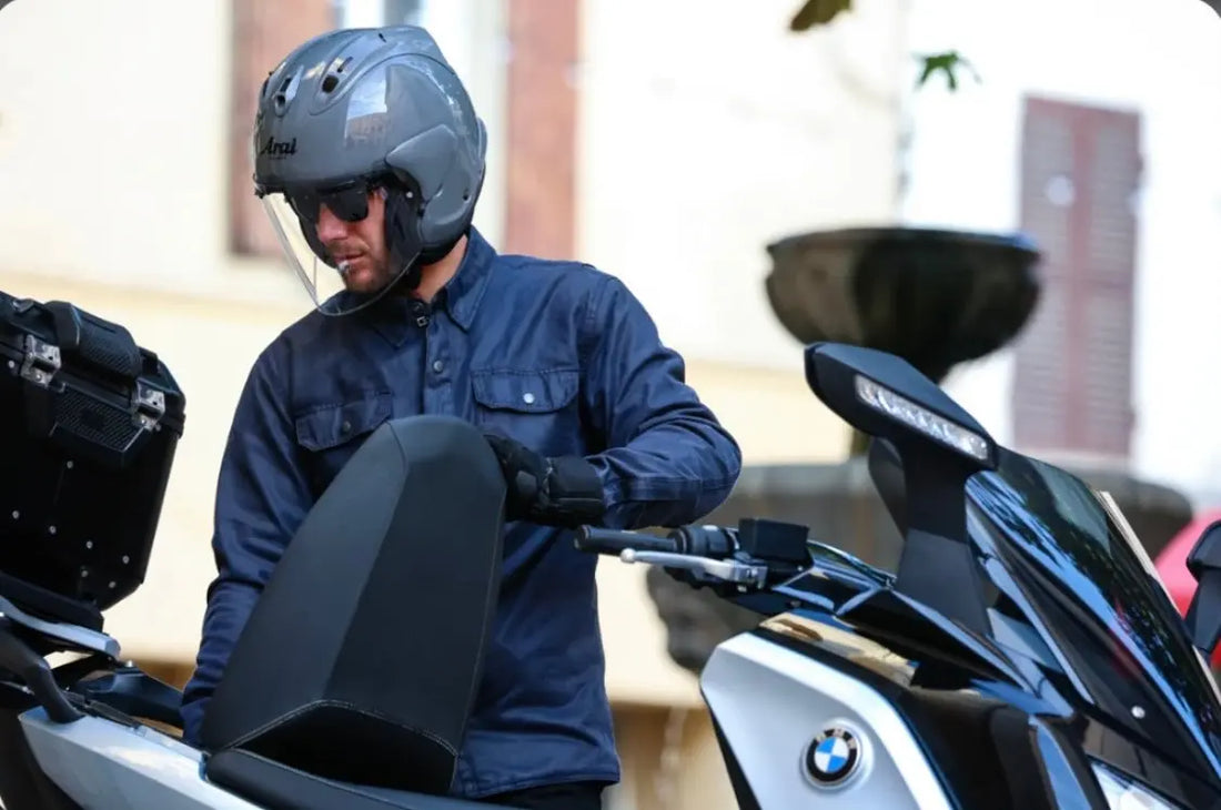 Les-avantages-environnementaux-de-la-conduite-électrique-en-deux-roues araiparadise